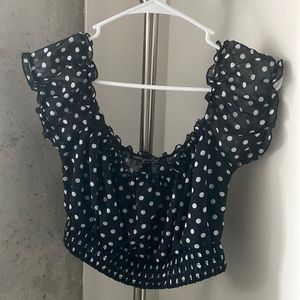 Polka dot crop top with puff sleeves